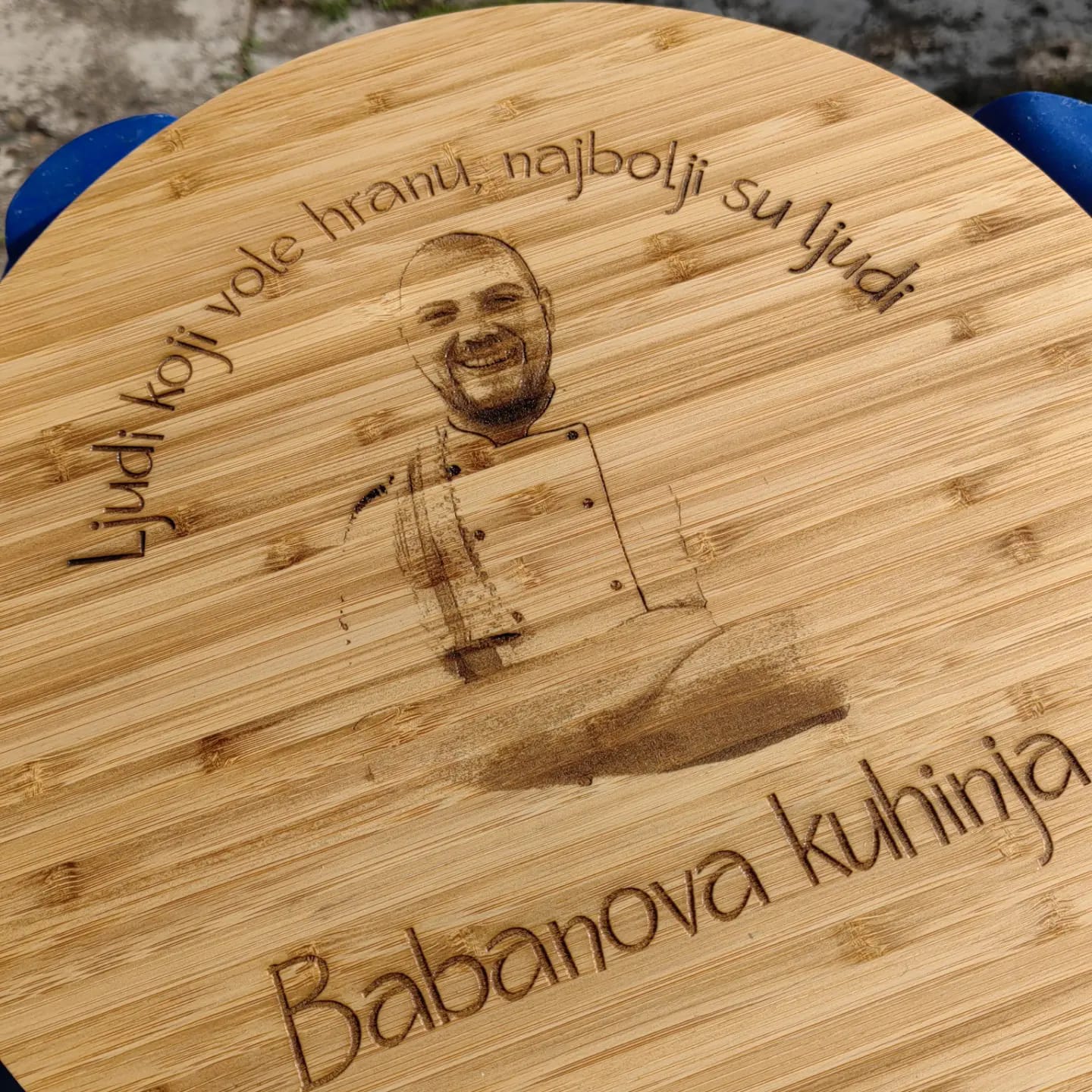 DRVENA DASKA SA GRAVUROM